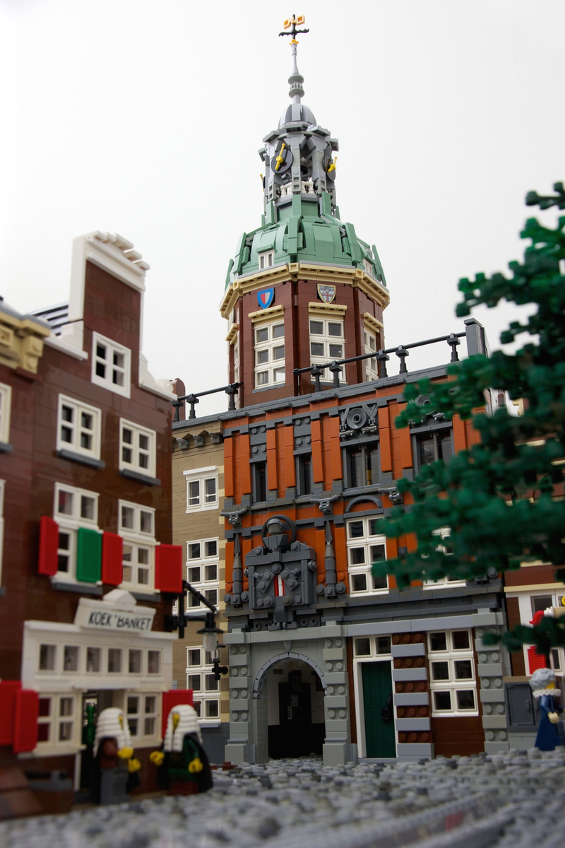 Illustration for article titled Check out this amazing Lego recreation of Groothoofdspoort